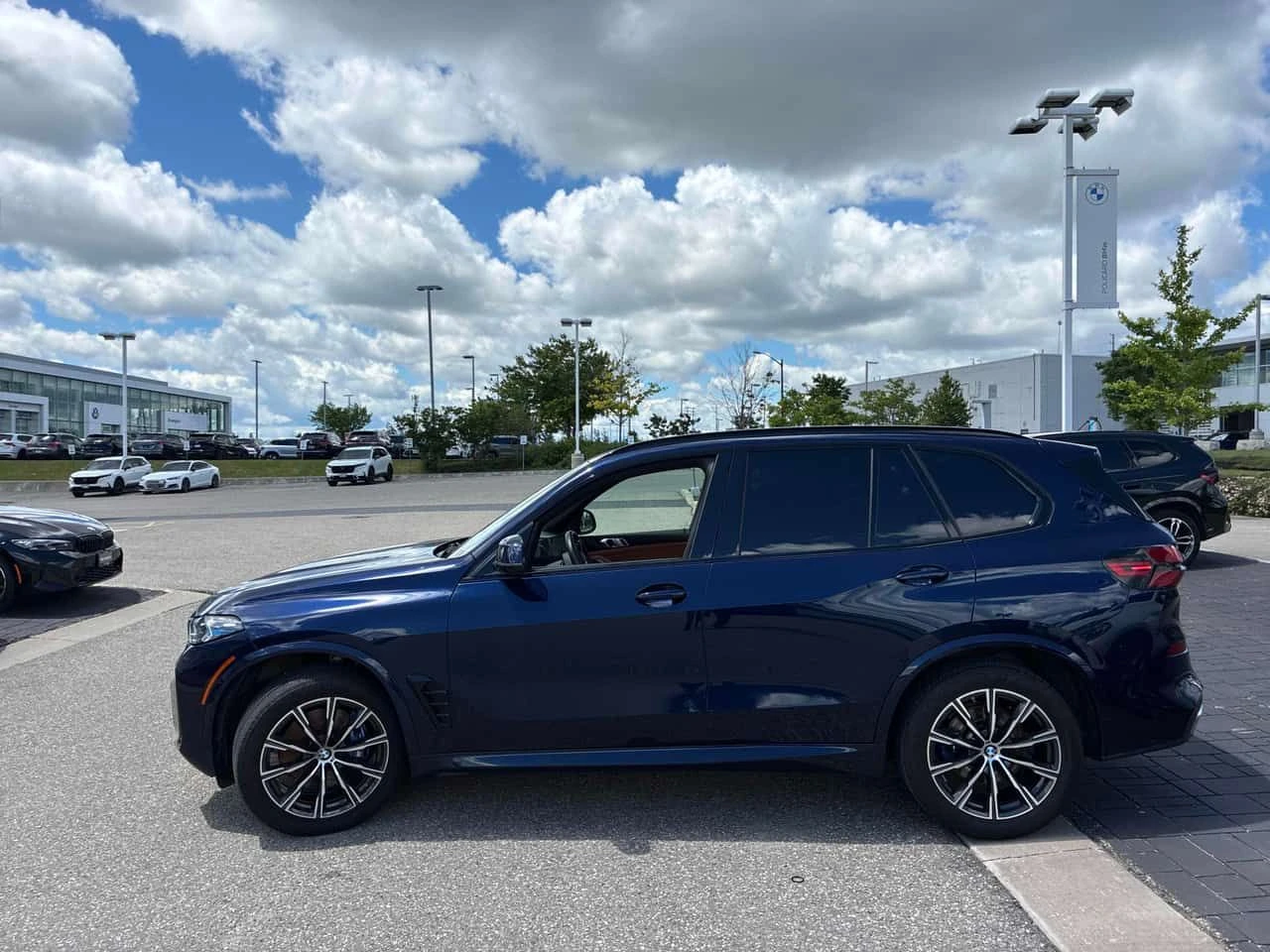 BMW X5 xDrive40i /360/HUD/DIS/Harman Kardon/LASER , снимка 2 - Автомобили и джипове - 54978464