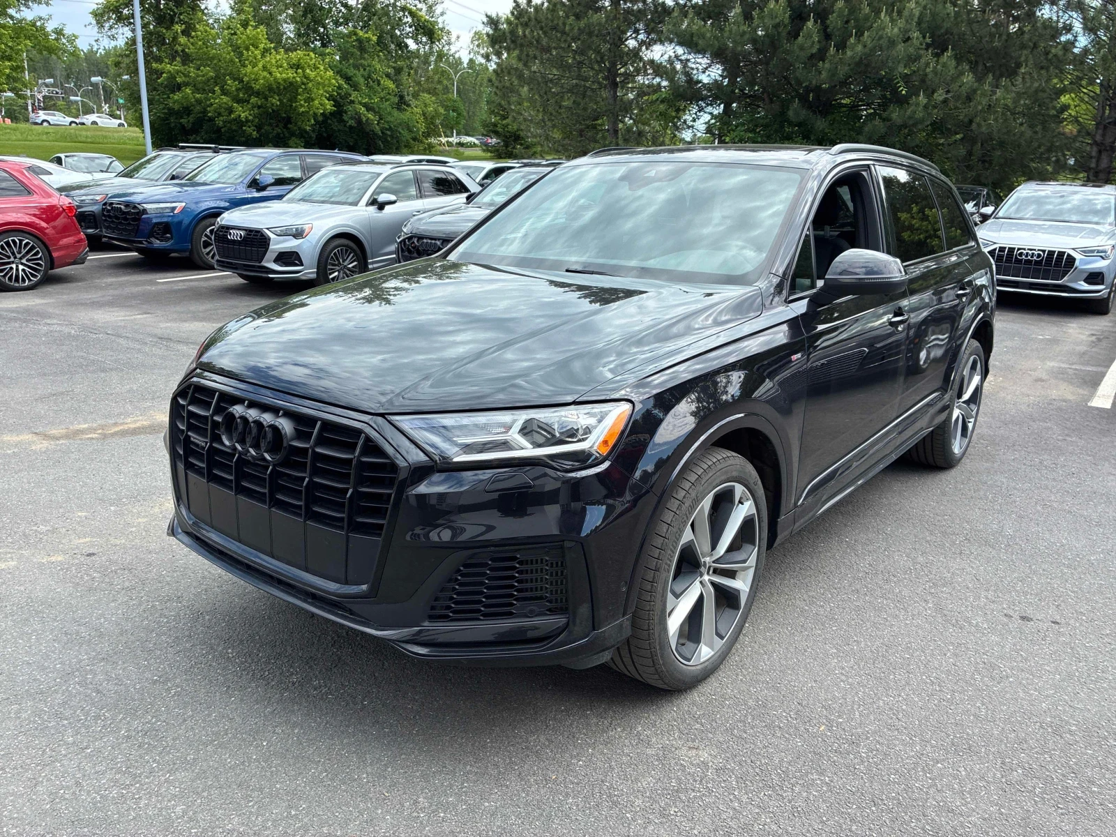 Audi Q7 3.0T * PROGRESSIV * ОБДУХВАНЕ * CARFAX * 