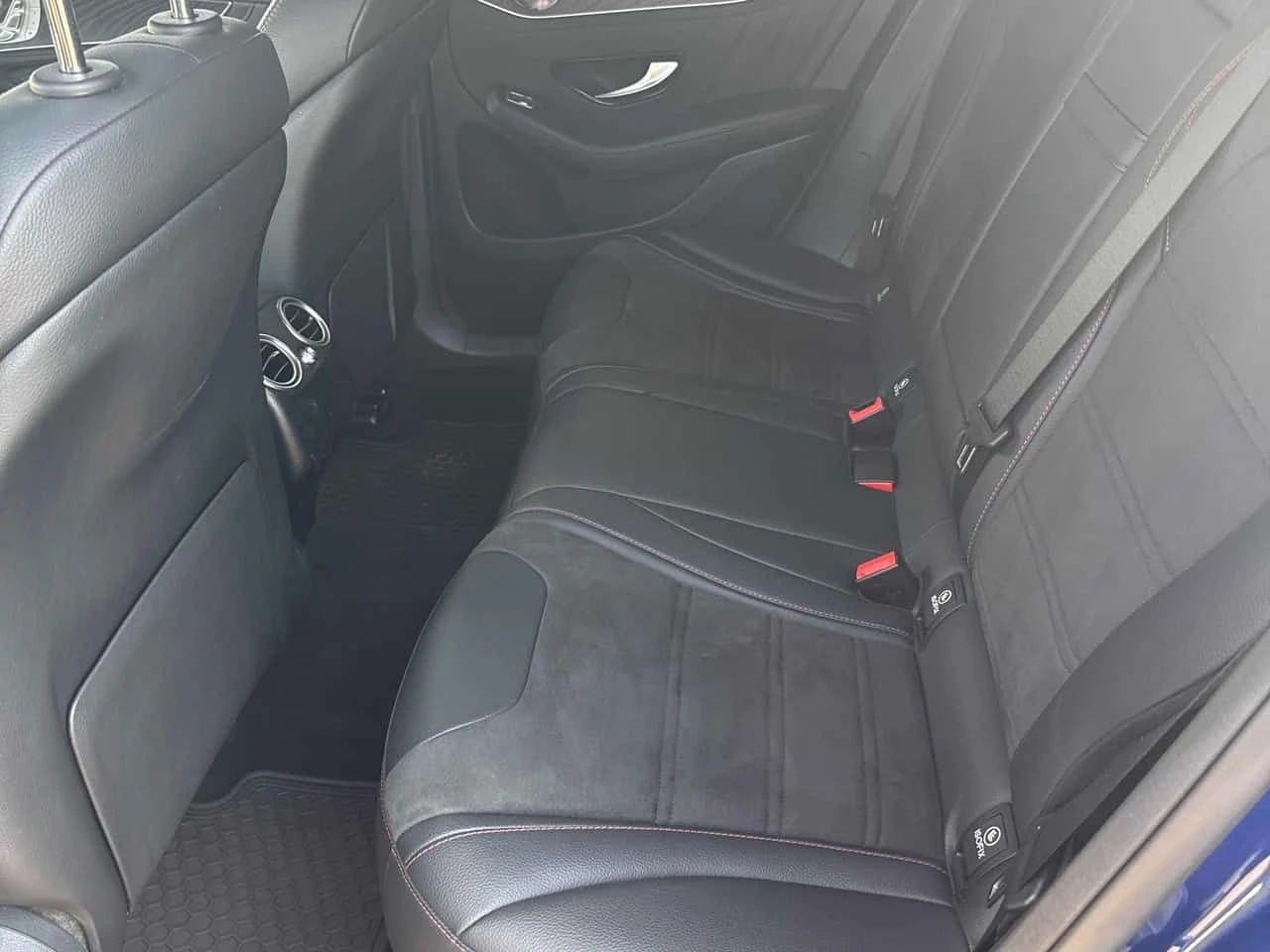 Mercedes-Benz GLC 43 AMG * CARFAX * ОПЦИЯ ЗА ФИНАНСИРАНЕ, снимка 17 - Автомобили и джипове - 55646340