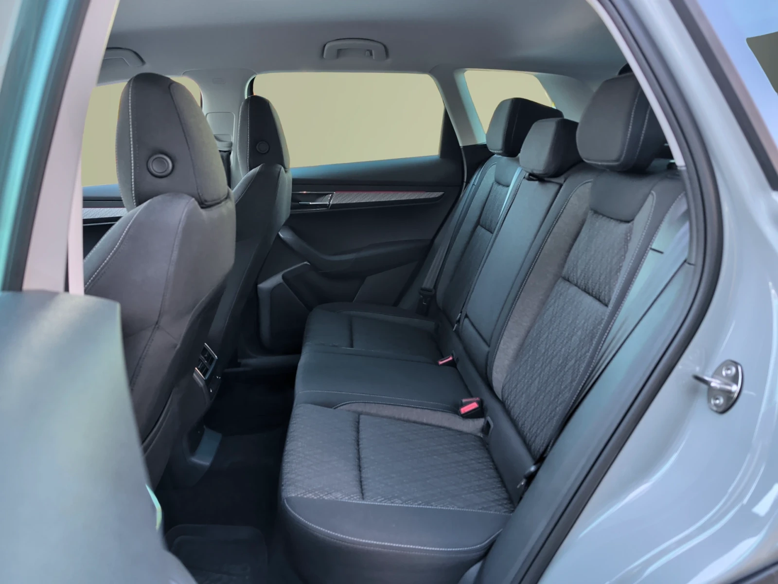 Skoda Karoq EDITION 1, 5 TSI/150 k.c./  | Mobile.bg � ����������� 13