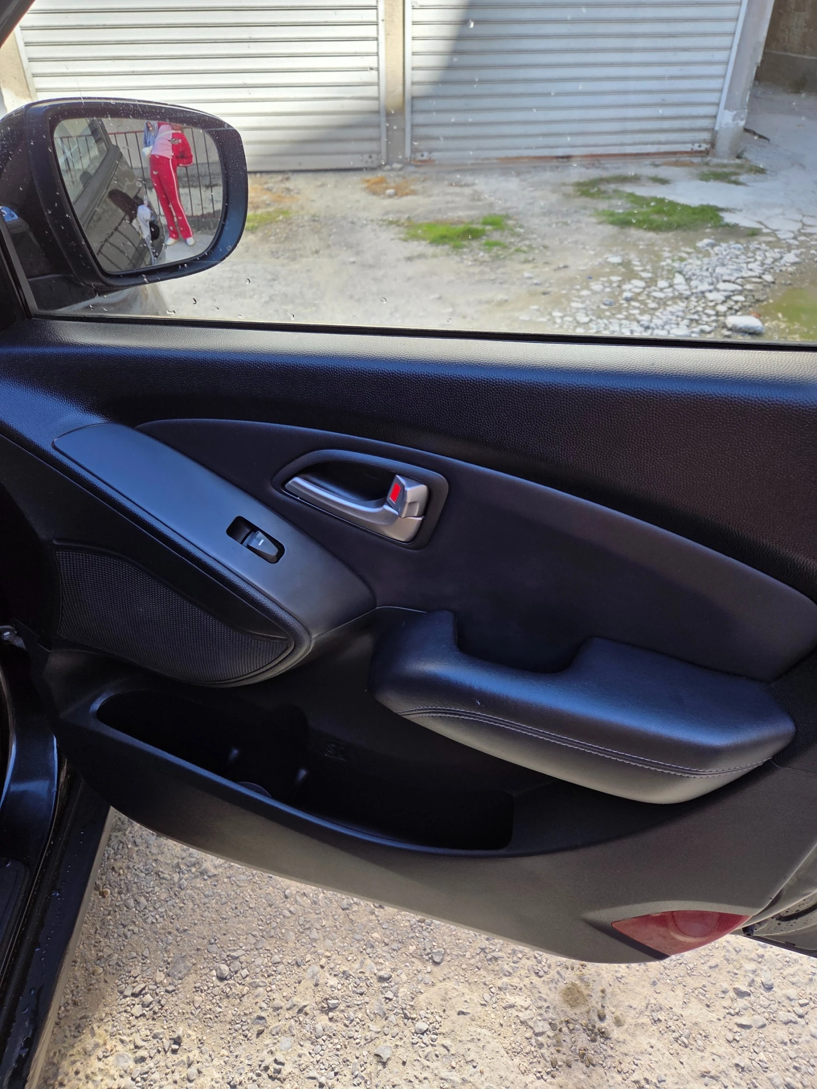Hyundai IX35 Style, снимка 9 - Автомобили и джипове - 56365298