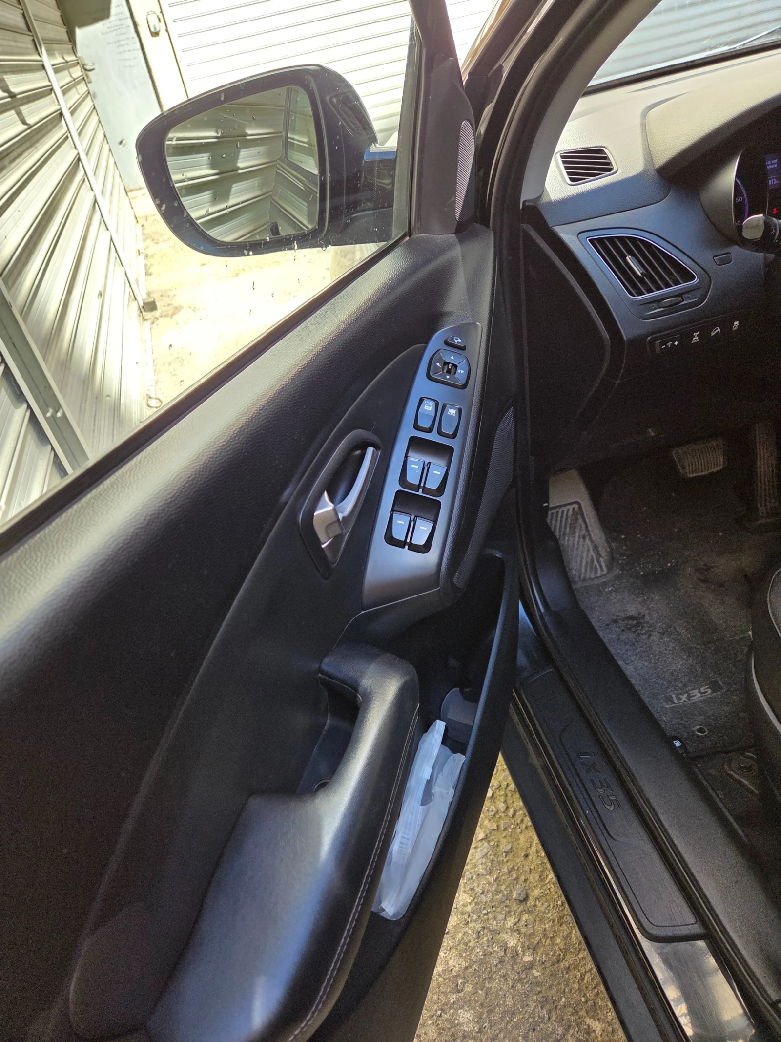 Hyundai IX35 Style, снимка 14 - Автомобили и джипове - 56365298