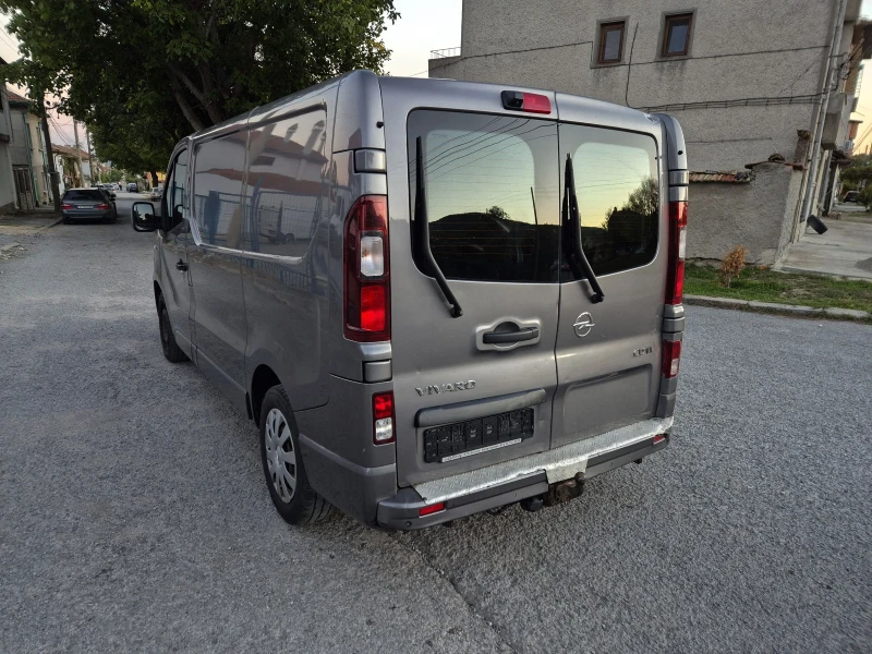 Opel Vivaro 1.6CDTI , снимка 14 - Бусове и автобуси - 47709538