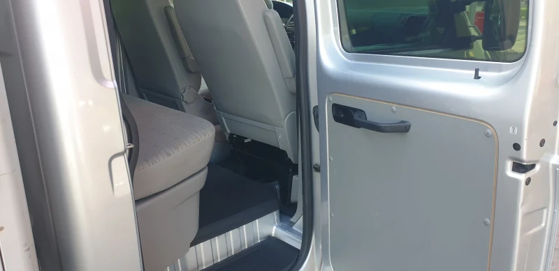 VW T5 2.0tdi 140кс. 4х4, снимка 15 - Бусове и автобуси - 51537878