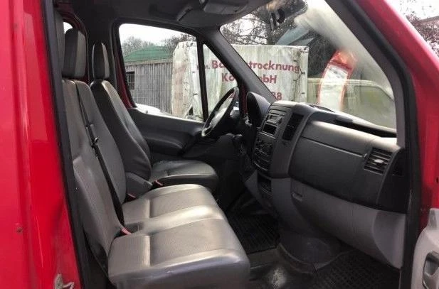 VW Crafter 2, снимка 6 - Бусове и автобуси - 49101356