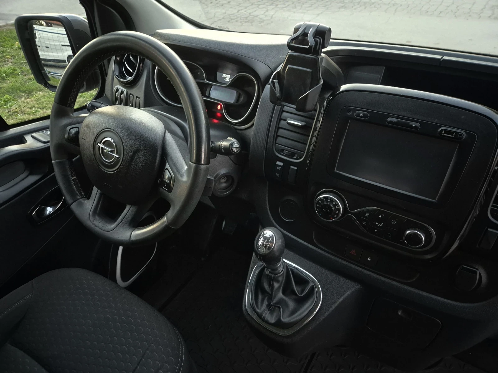 Opel Vivaro 1.6CDTI  - изображение 9