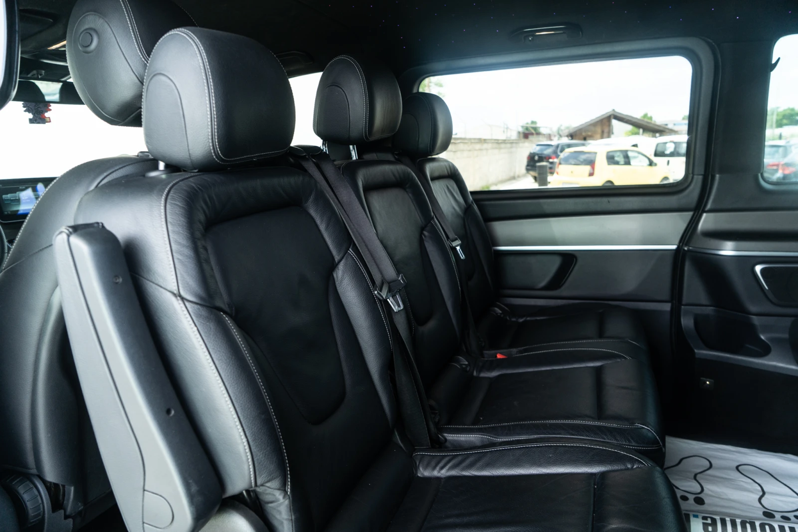 Mercedes-Benz V 220 D = 8 МЕСТЕН = AVANTGARDE = ГАРАНЦИЯ = ЛИЗИНГ, снимка 13 - Бусове и автобуси - 54961515