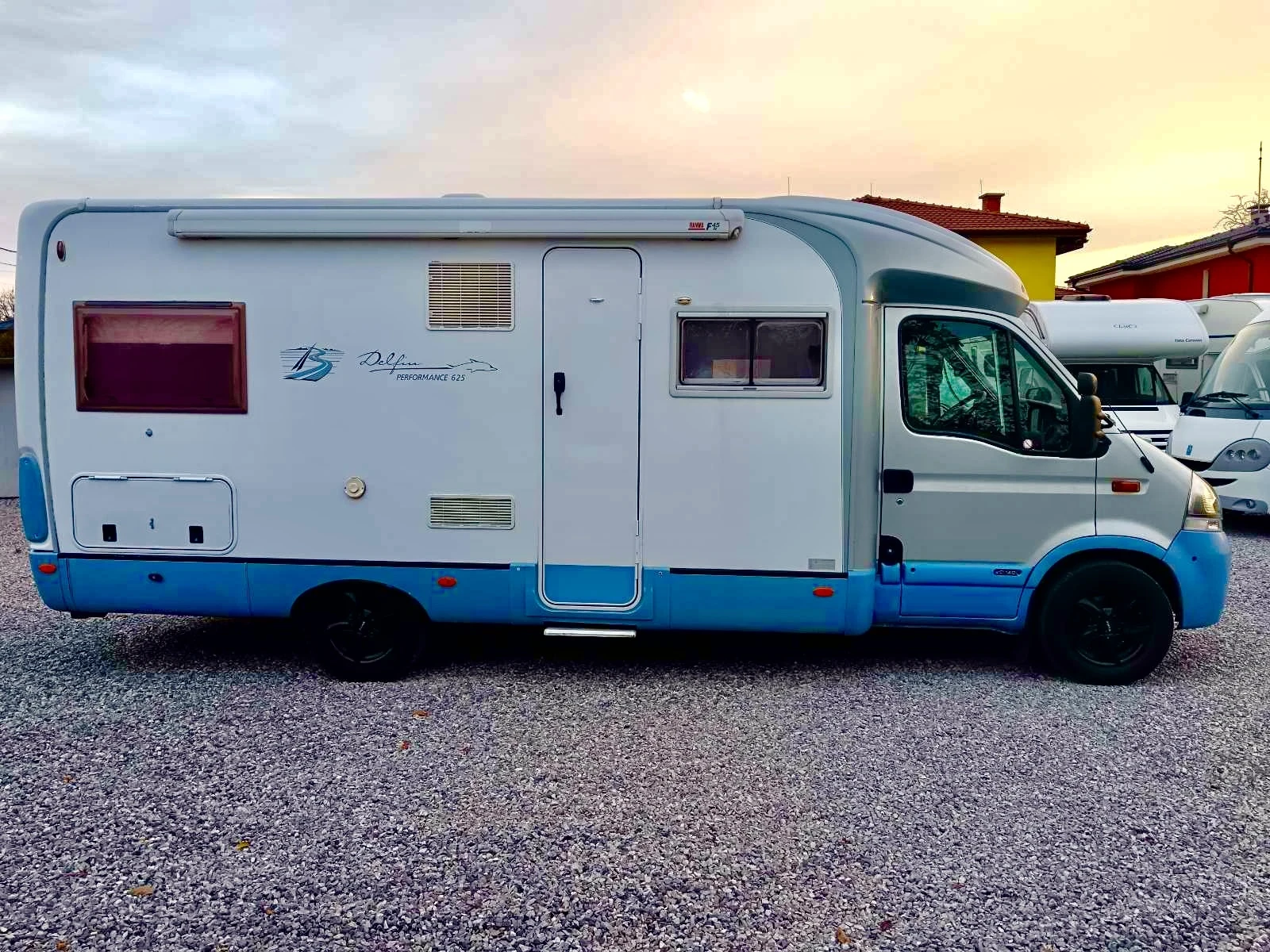 Кемпер Burstner Delfin  - изображение 3