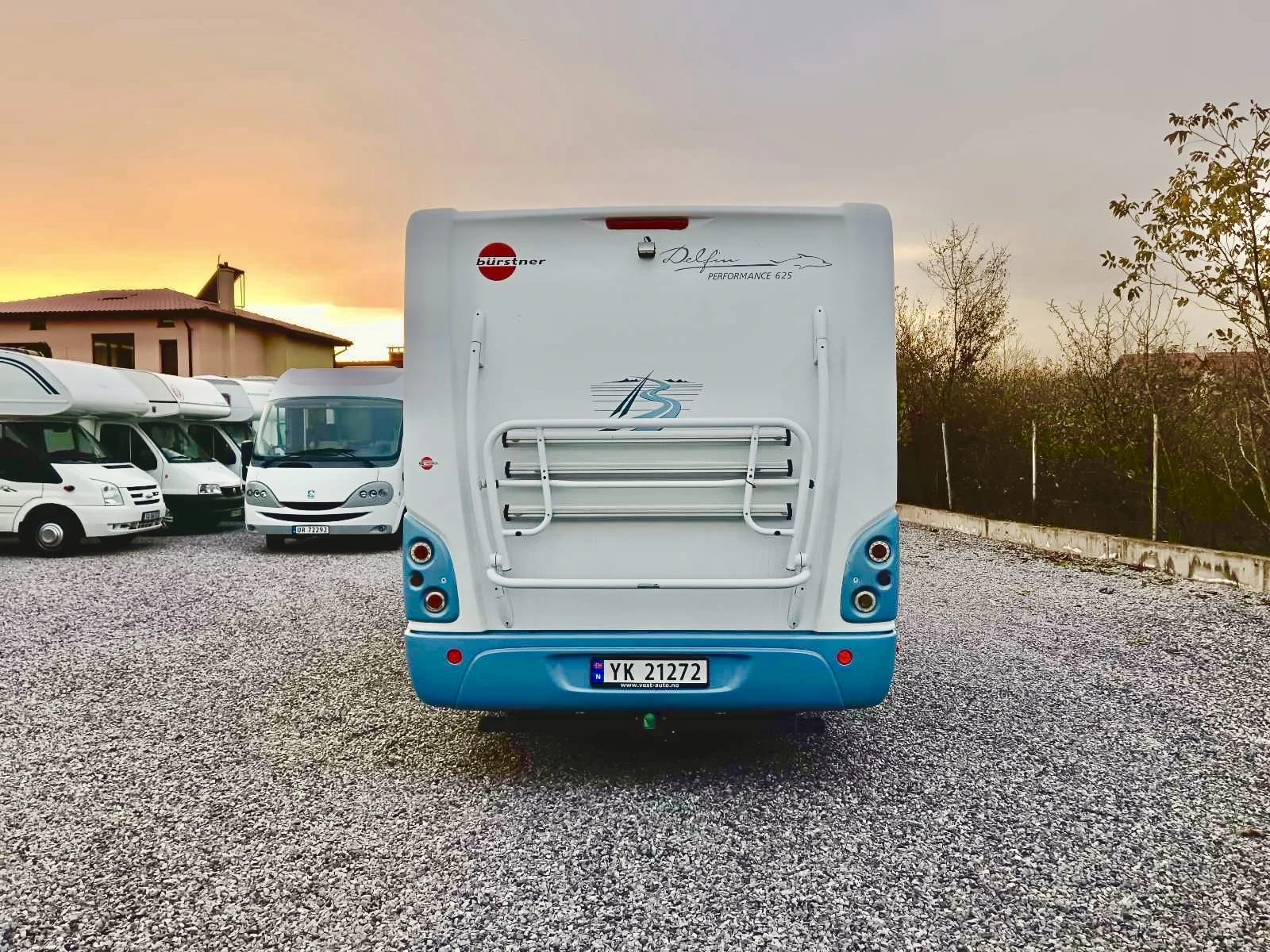 Кемпер Burstner Delfin  - изображение 6