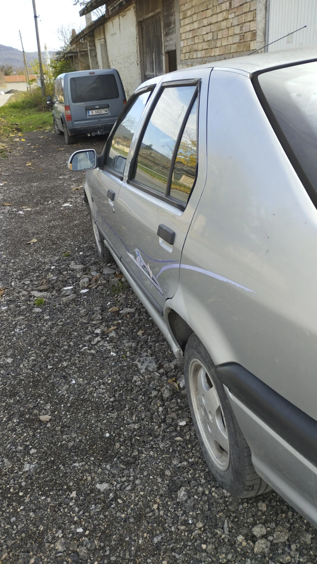   19       | Mobile.bg   5