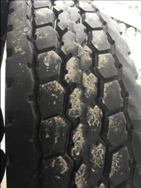 Гуми, снимка 2