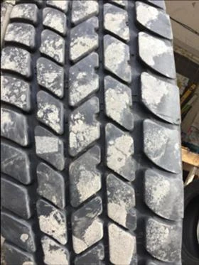 Гуми, снимка 4