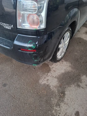 Toyota Corolla verso 1.8 VVTI, снимка 13 - Автомобили и джипове - 51911879