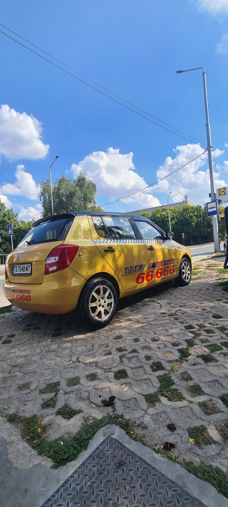 Skoda Fabia, снимка 4 - Автомобили и джипове - 47312683