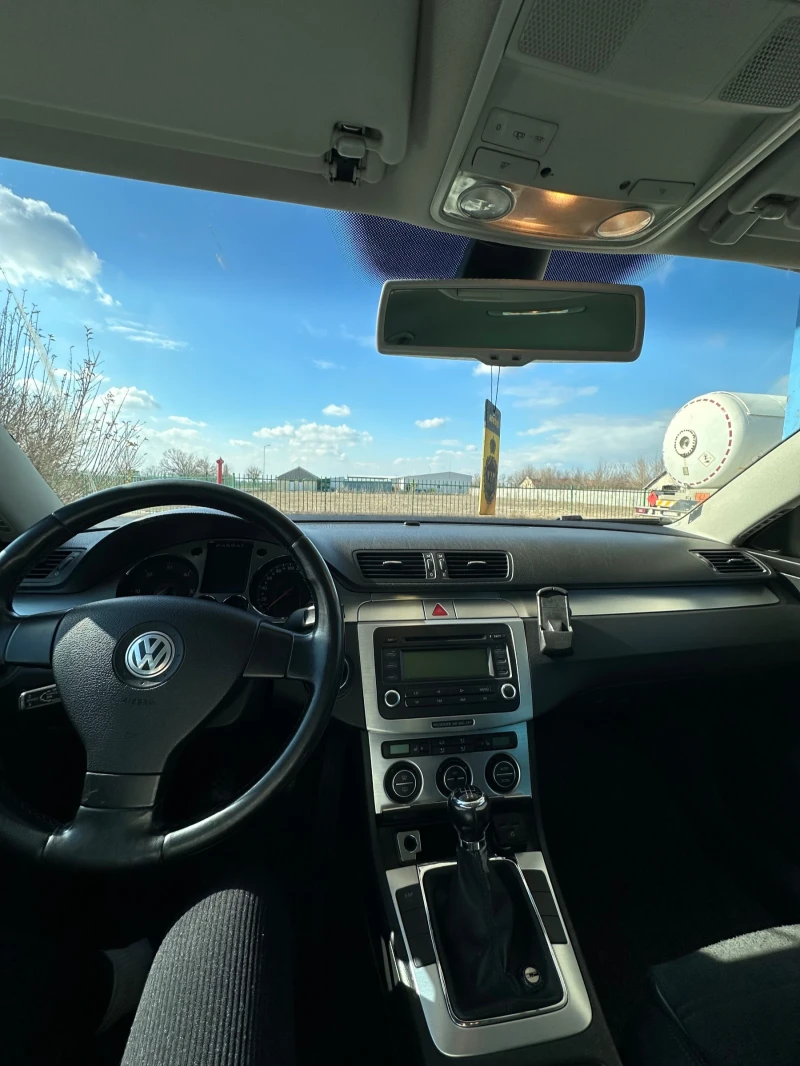 VW Passat 1.9, снимка 2 - Автомобили и джипове - 47550098