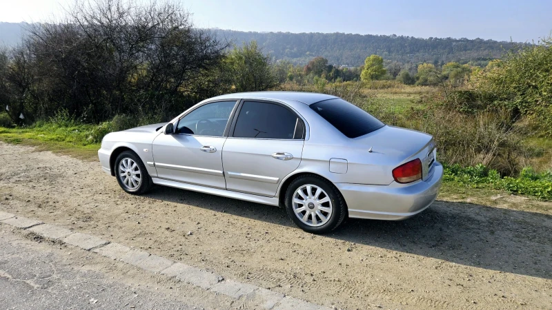 Hyundai Sonata 2.7 V6 173k.c. Газ.Инж., снимка 2 - Автомобили и джипове - 47710013