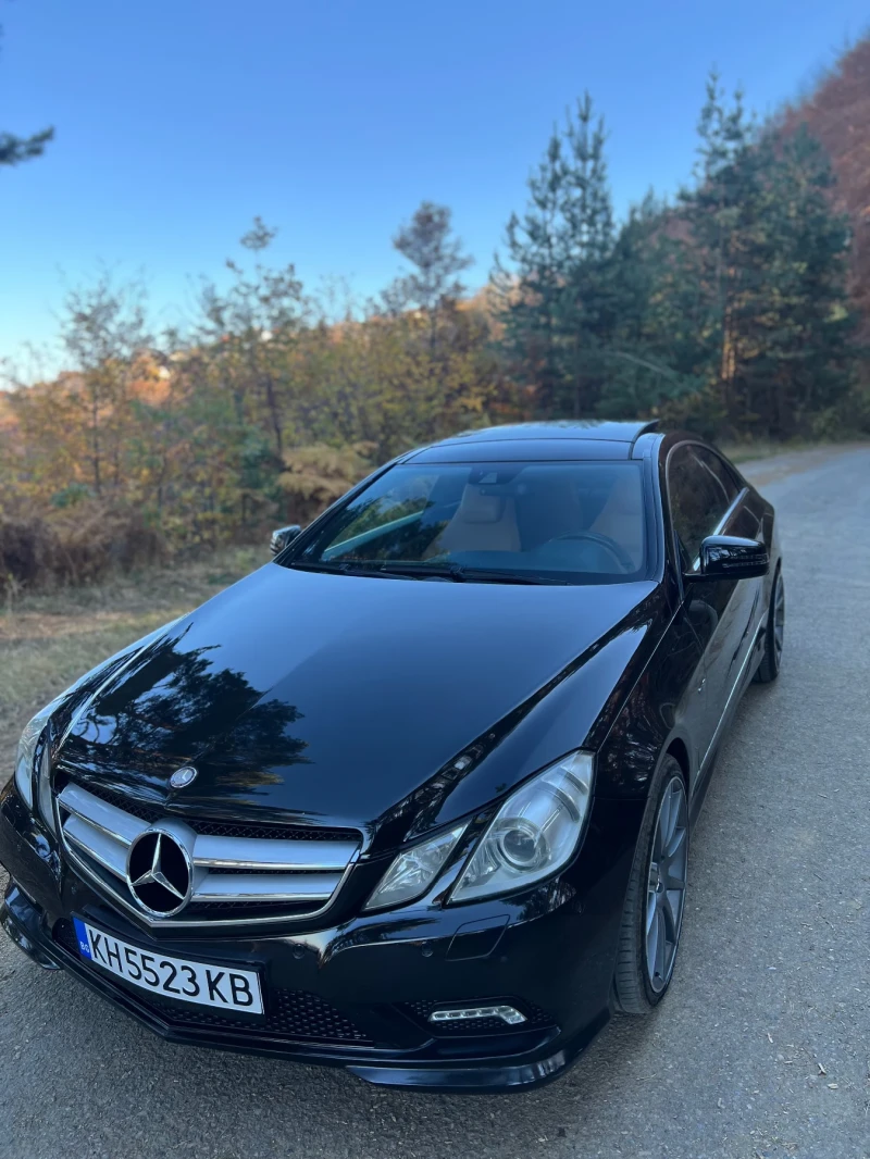 Mercedes-Benz E 350 AMG PACK всички екстри, снимка 1 - Автомобили и джипове - 47883803