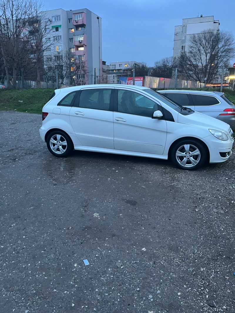 Mercedes-Benz B 200, снимка 1 - Автомобили и джипове - 48201055