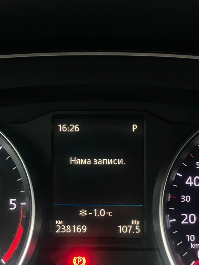 VW Passat Без коментар, снимка 11 - Автомобили и джипове - 49264229