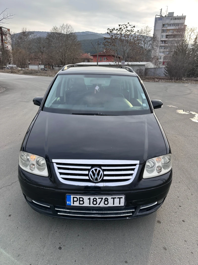 VW Touran 2.0 tdi, снимка 2 - Автомобили и джипове - 49294445