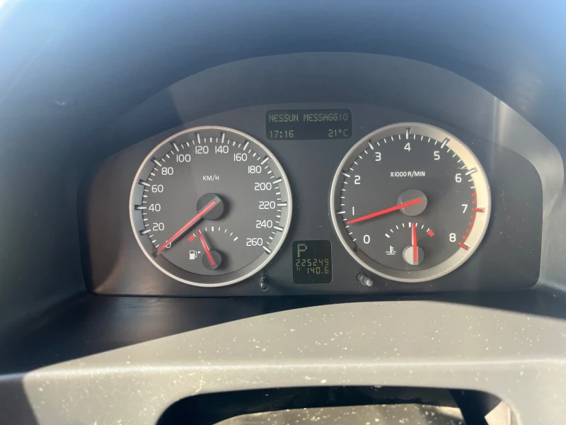 Volvo V50 2.4i 140 HP //с ГАЗОВА УРЕДБА//, снимка 12 - Автомобили и джипове - 50380250