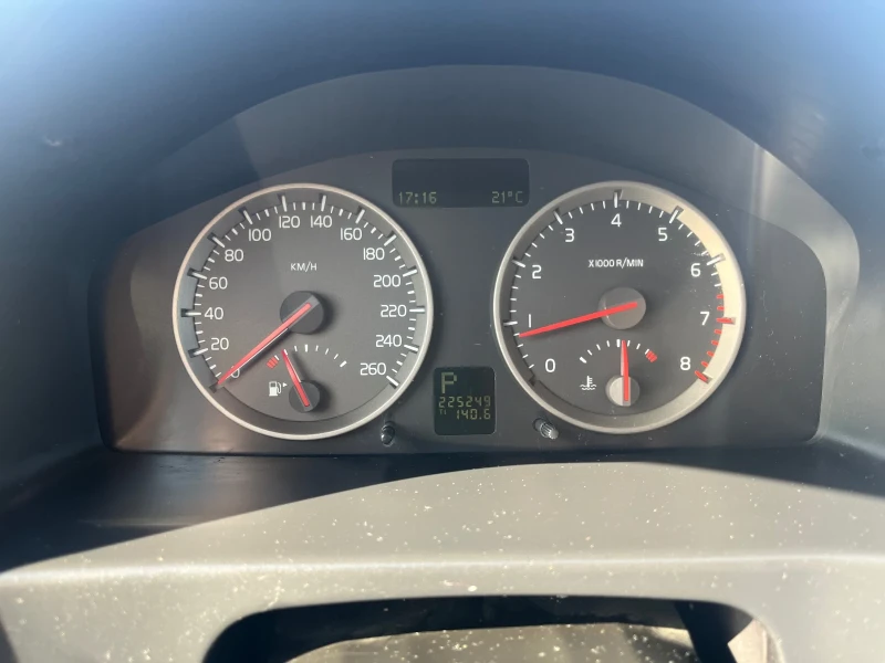 Volvo V50 2.4i 140 HP //с ГАЗОВА УРЕДБА//, снимка 13 - Автомобили и джипове - 50380250