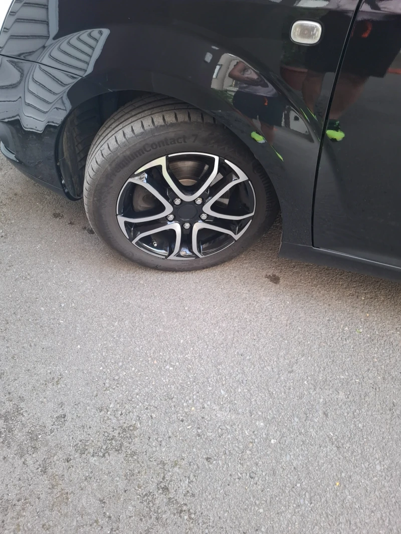 Toyota Corolla verso 1.8 VVTI, снимка 9 - Автомобили и джипове - 51911879