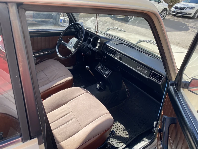 Lada 2105, снимка 10 - Автомобили и джипове - 51839333