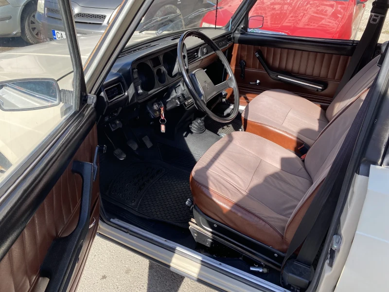 Lada 2105, снимка 7 - Автомобили и джипове - 51839333