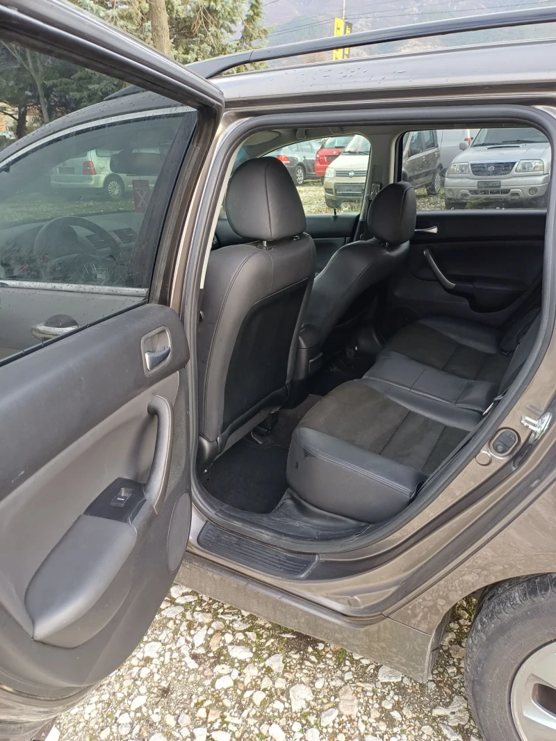 Honda Accord 2.0 LPG Executive Facelift, снимка 15 - Автомобили и джипове - 52621563