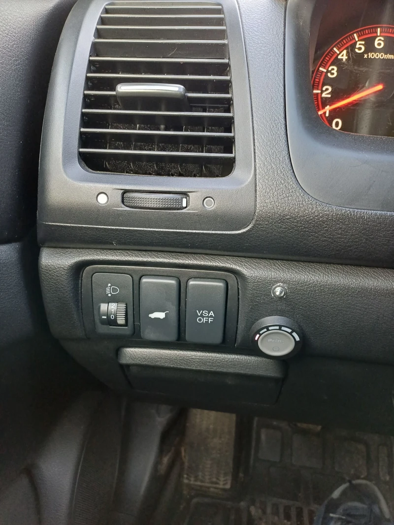 Honda Accord 2.0 LPG Executive Facelift, снимка 6 - Автомобили и джипове - 52621563