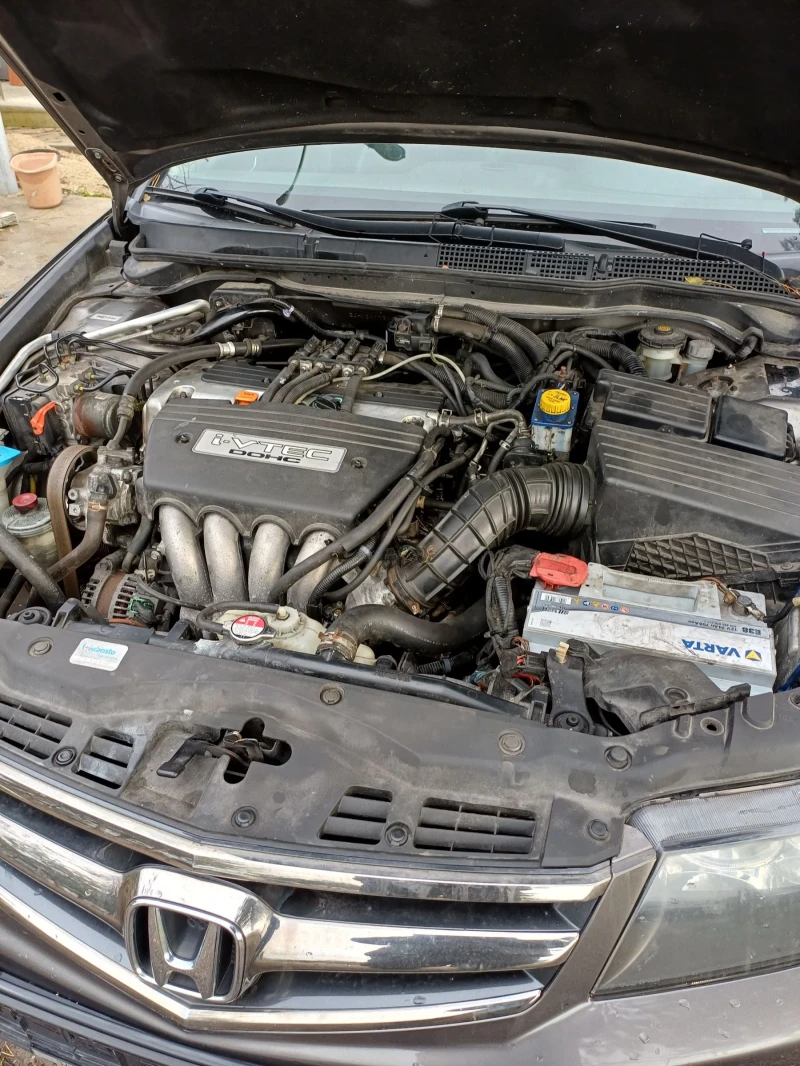 Honda Accord 2.0 LPG Executive Facelift, снимка 11 - Автомобили и джипове - 52621563