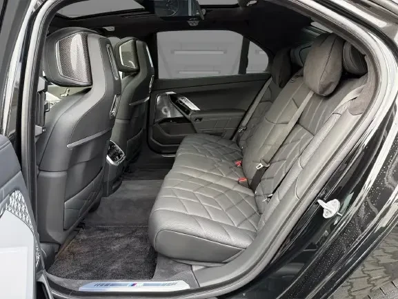 BMW i7 M60 xDrive = Shadow Line = Гаранция, снимка 11 - Автомобили и джипове - 53914721