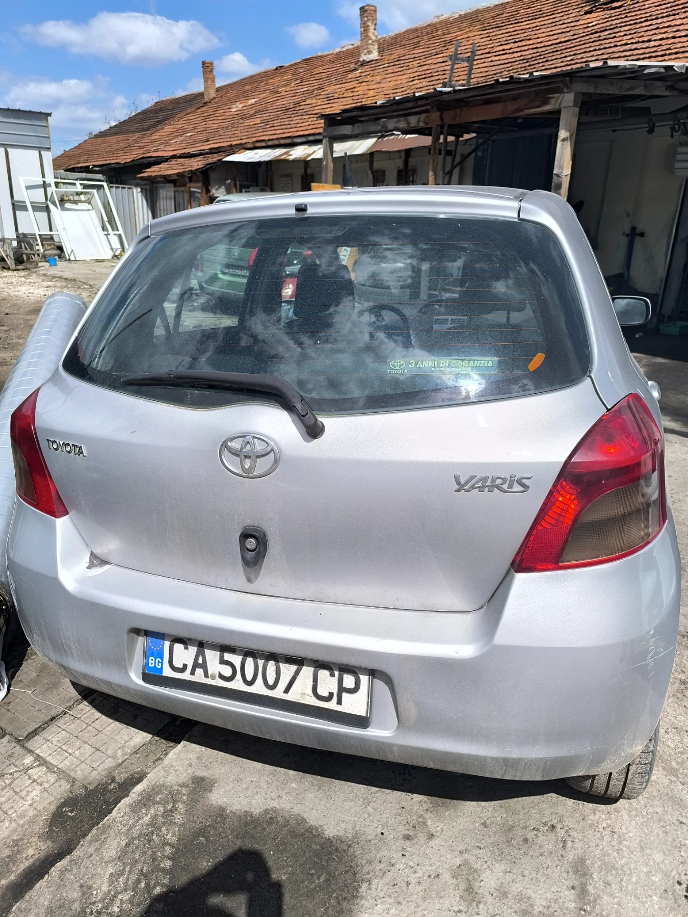 Toyota Yaris 1.4 - изображение 3
