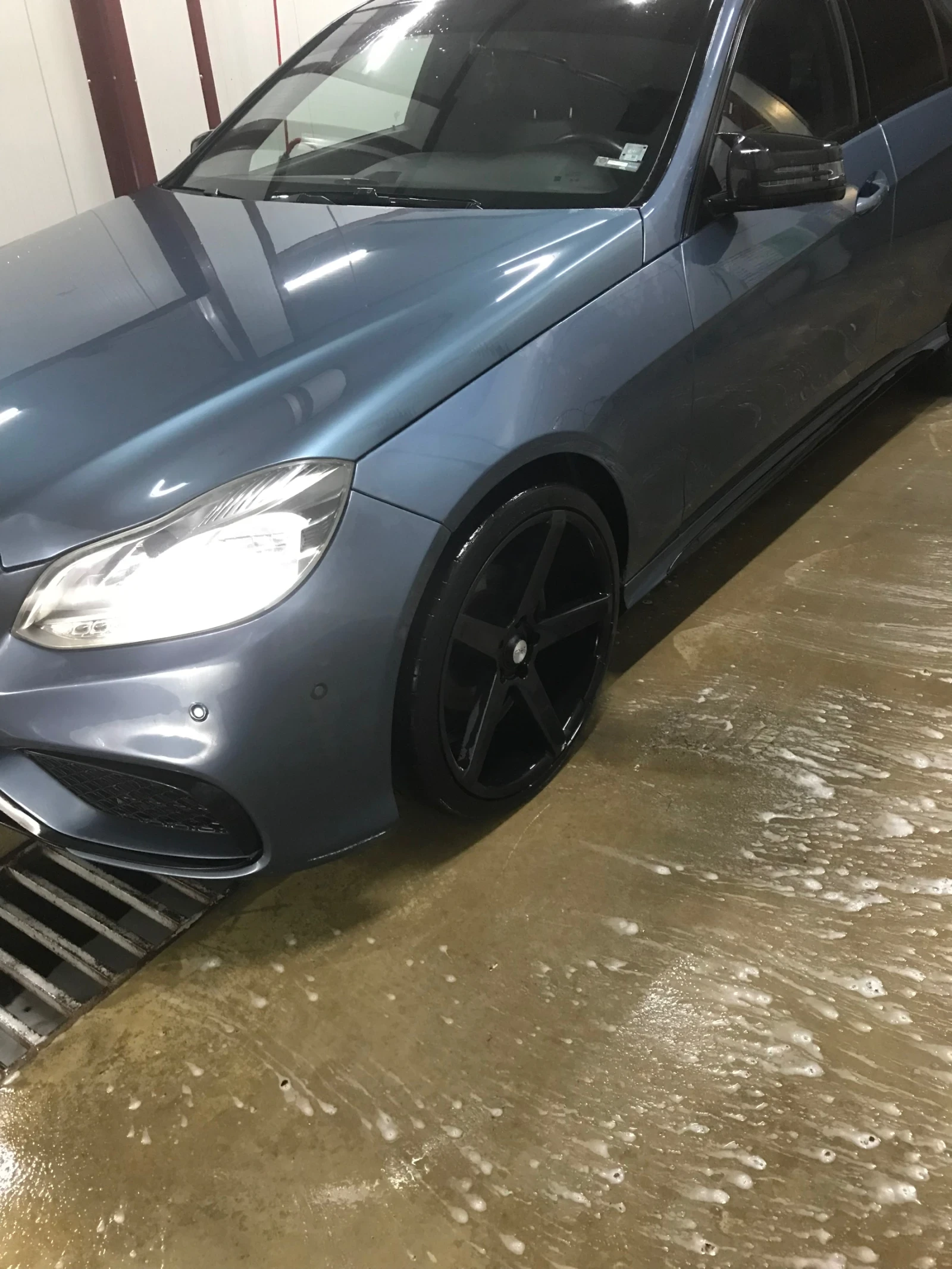 Mercedes-Benz E 200 AMG F1  - изображение 3