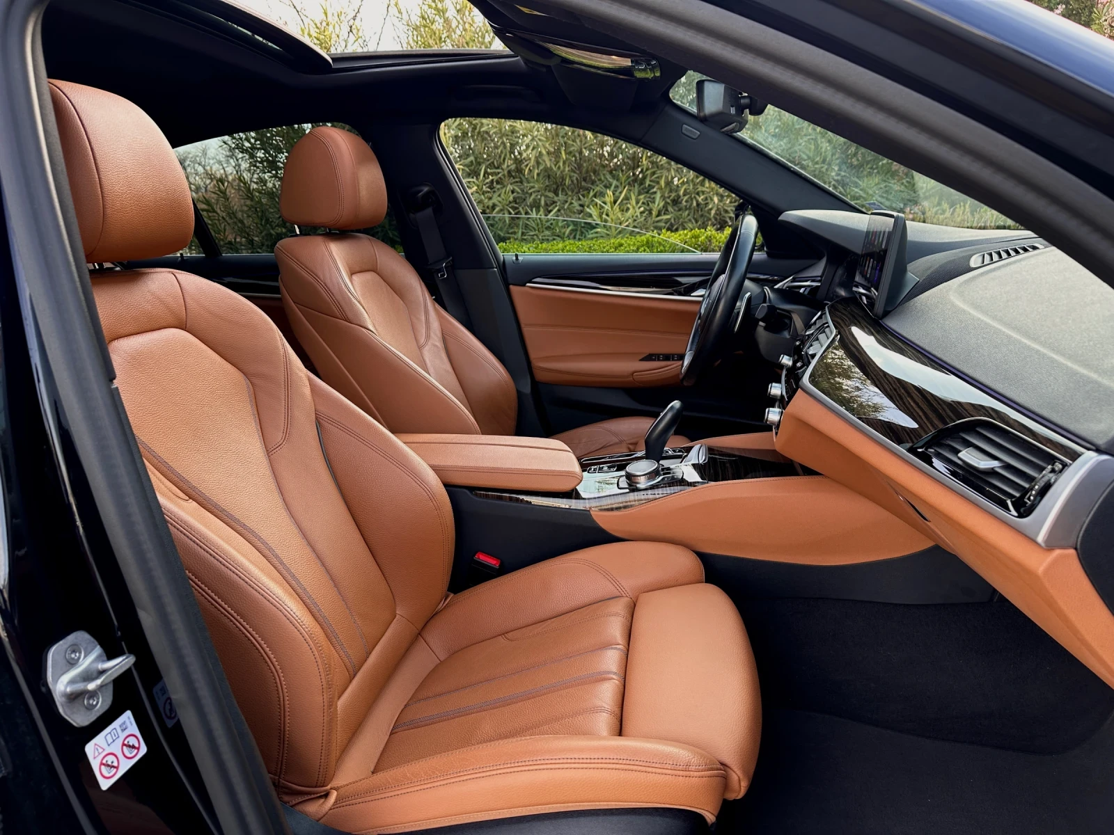BMW 530 d xDrive FULL M-Sport Luxury Edition ПЪЛНА ИСТОРИЯ - изображение 8