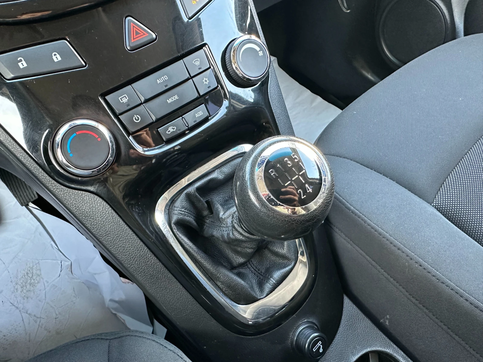 Chevrolet Orlando 1.8i 141 �.�./�������� 6 ������  | Mobile.bg � ����������� 13