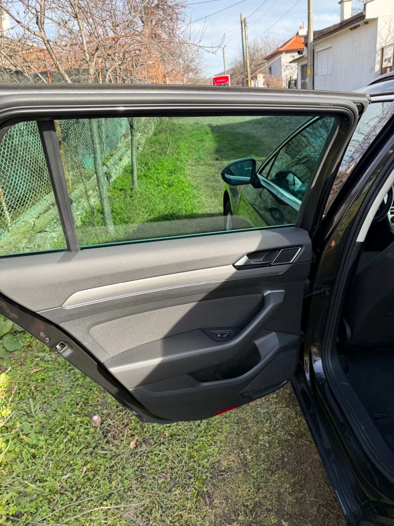 VW Passat 2.0 TDI - изображение 8