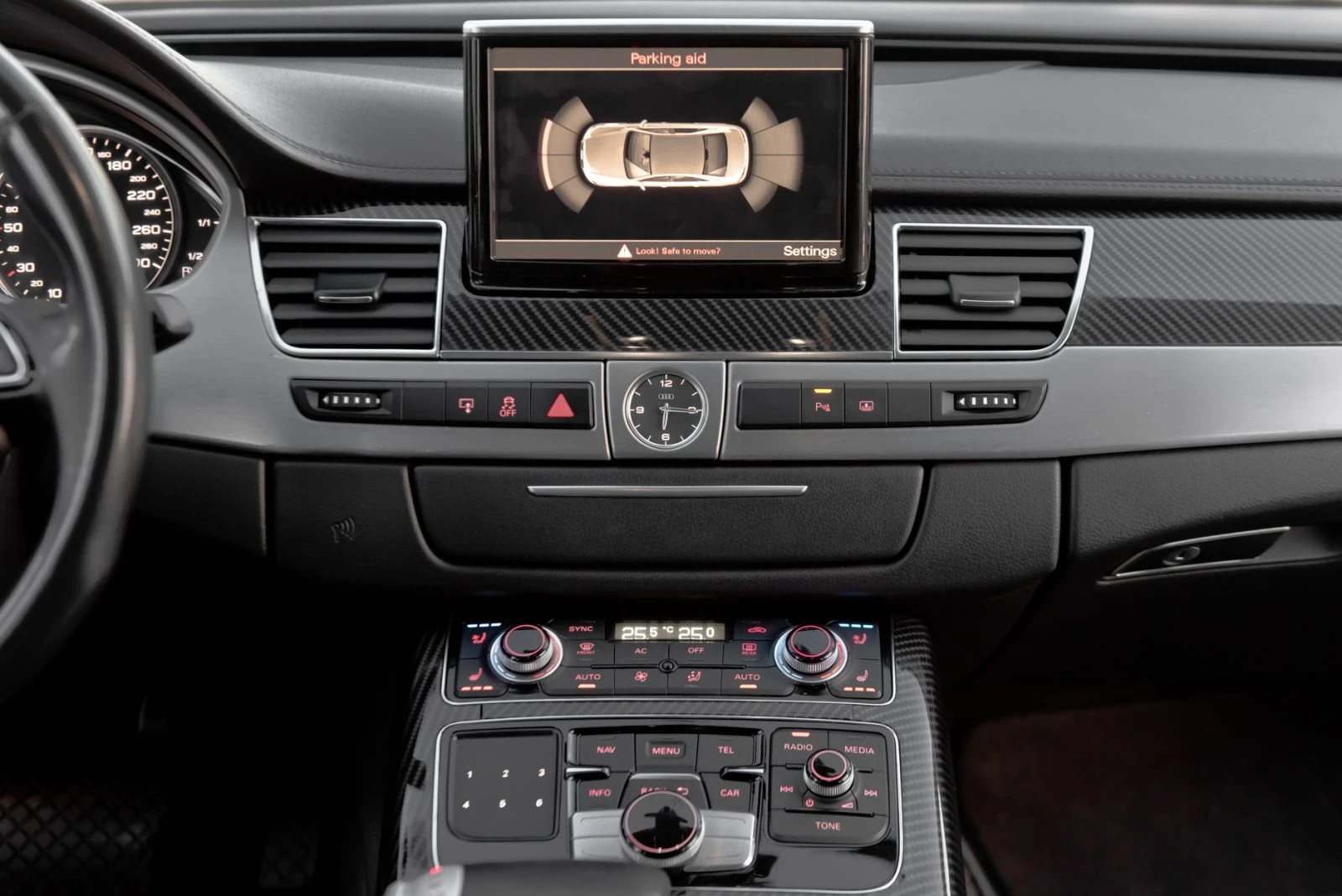 Audi A8 4.2 TDI.W 12 OPTIK..TV.TV.TV..UNIKAT, снимка 14 - Автомобили и джипове - 53830979