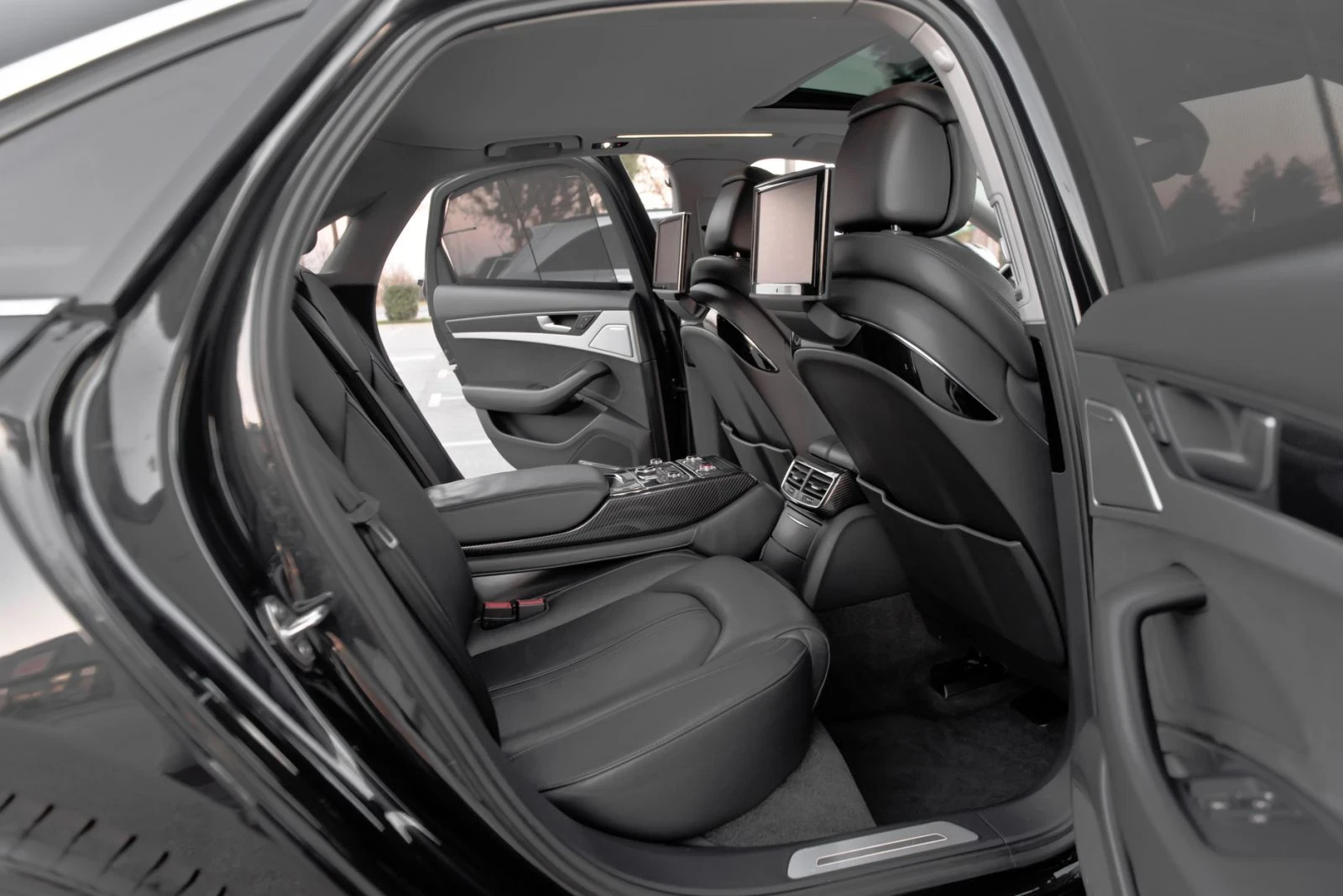 Audi A8 4.2 TDI.W 12 OPTIK..TV.TV.TV..UNIKAT, снимка 12 - Автомобили и джипове - 53830979