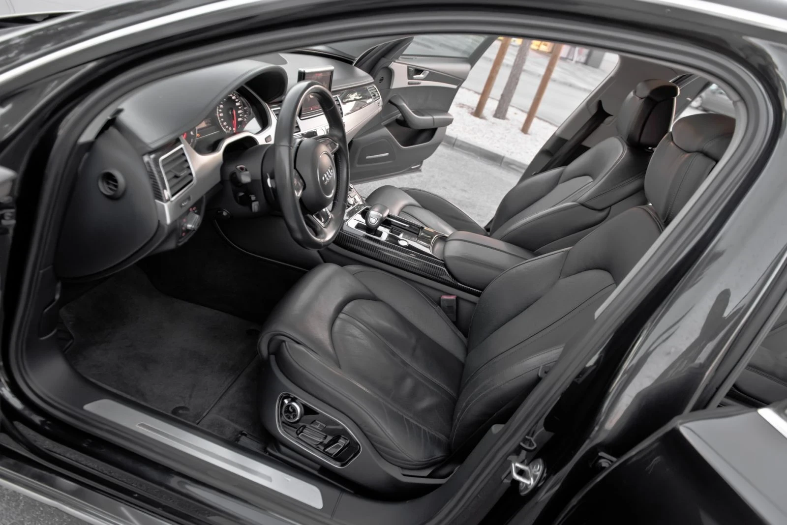 Audi A8 4.2 TDI.W 12 OPTIK..TV.TV.TV..UNIKAT, снимка 9 - Автомобили и джипове - 53830979