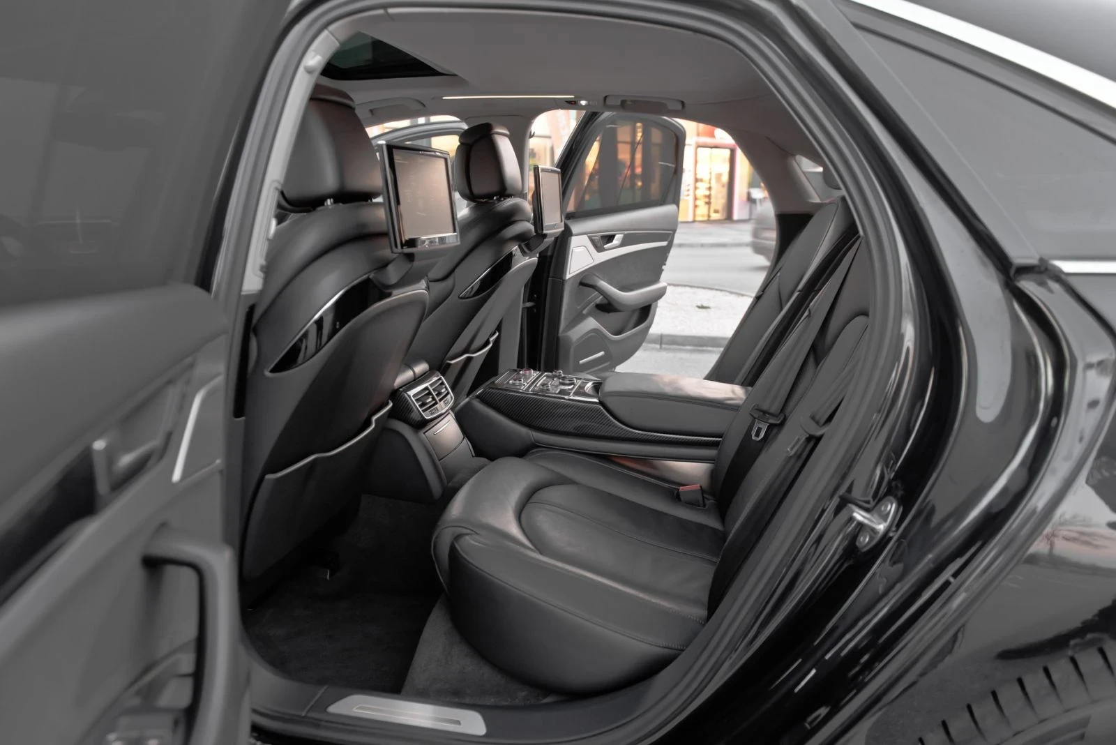 Audi A8 4.2 TDI.W 12 OPTIK..TV.TV.TV..UNIKAT, снимка 11 - Автомобили и джипове - 53830979