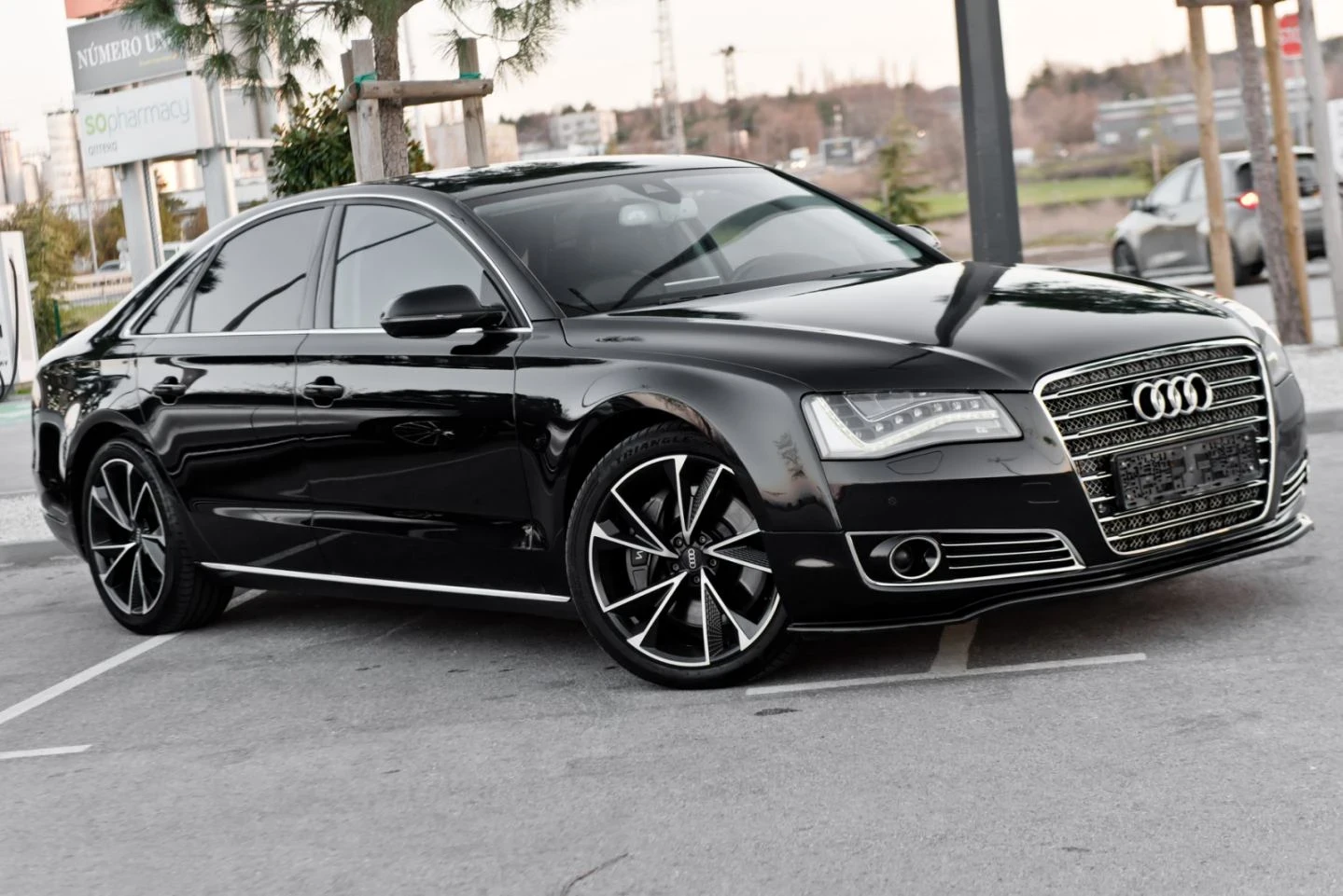 Audi A8 4.2 TDI.W 12 OPTIK..TV.TV.TV..UNIKAT