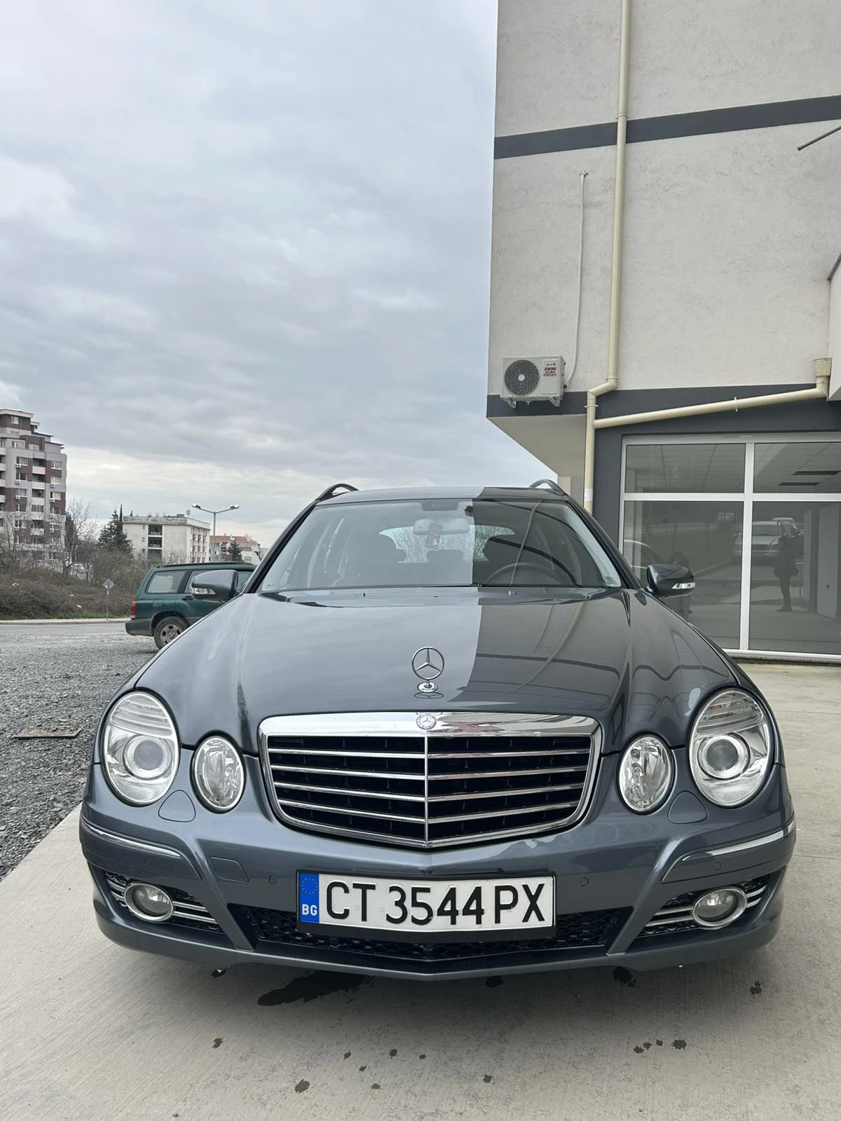 Mercedes-Benz E 220 undefined | Auto.bg — изображение 1
