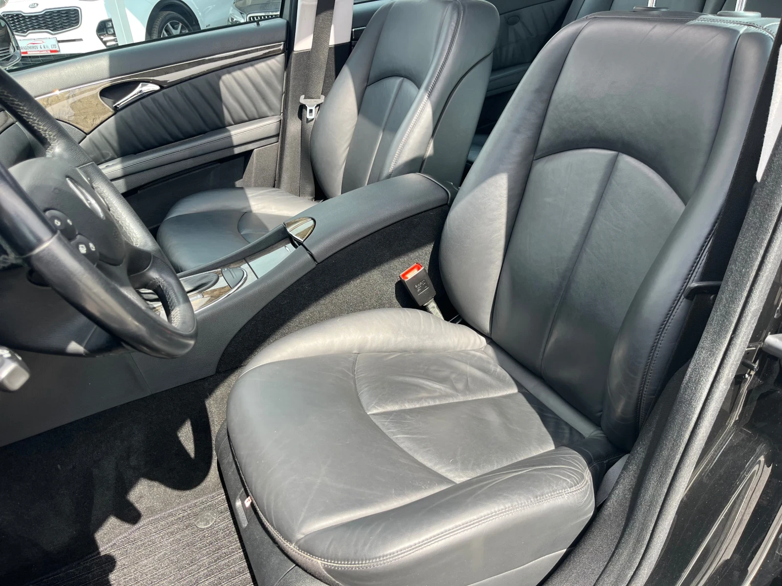Mercedes-Benz E 320 4-Matic / EVO / �������� ������� ���� � �������� | Mobile.bg � ����������� 10