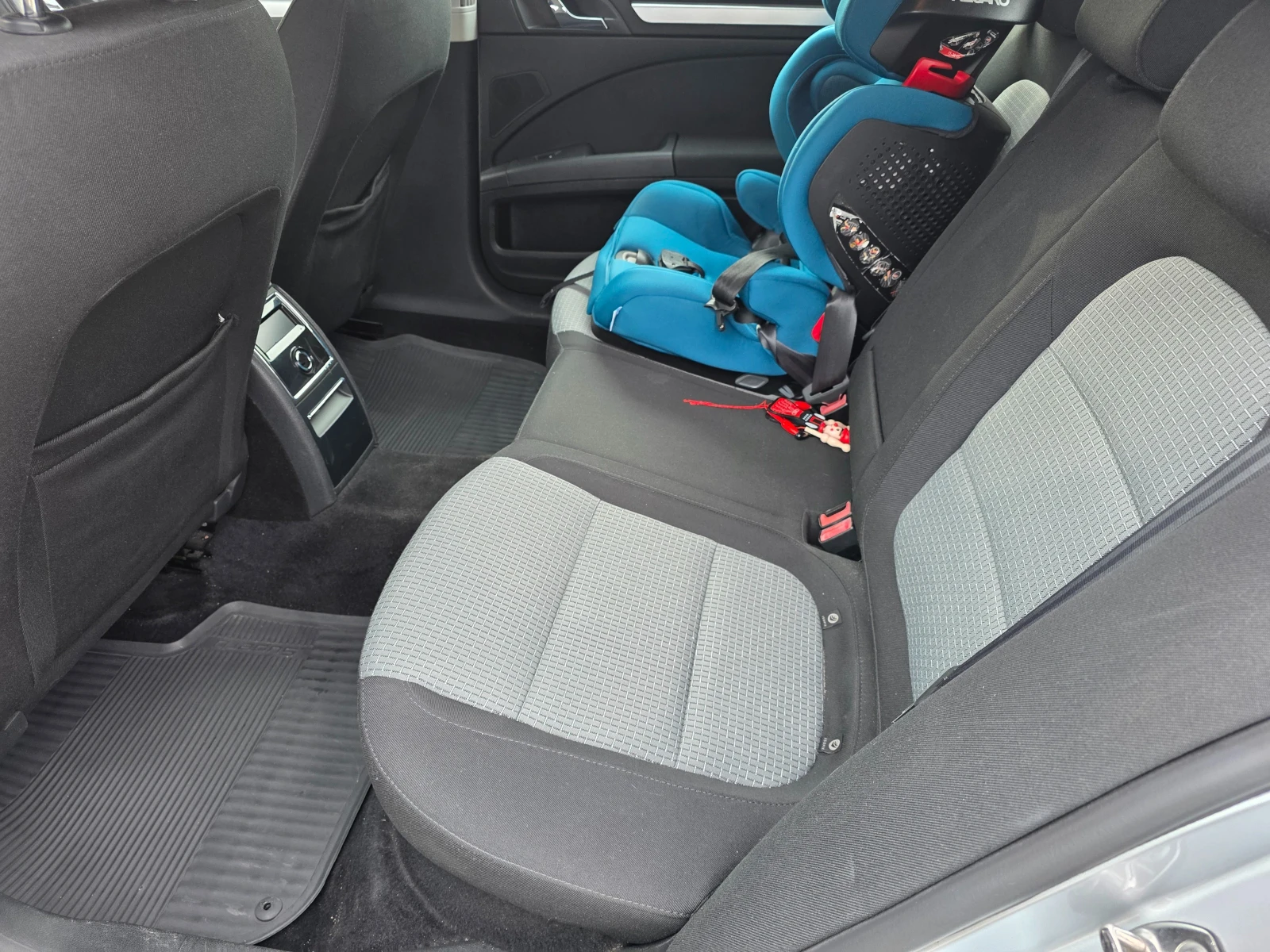 Skoda Superb 1.8 TSI DSG, снимка 9 - Автомобили и джипове - 54209406