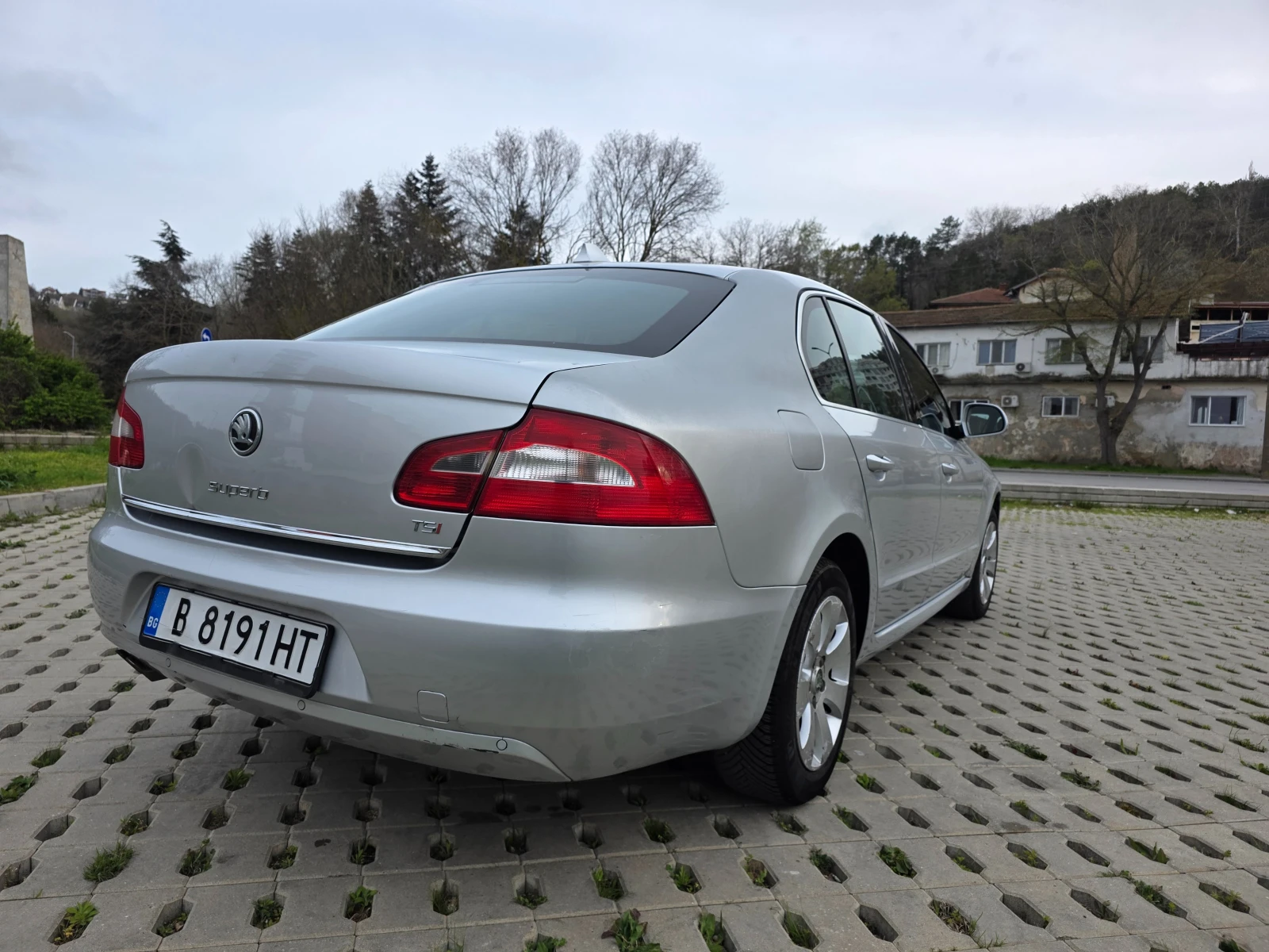 Skoda Superb 1.8 TSI DSG, снимка 4 - Автомобили и джипове - 54209406