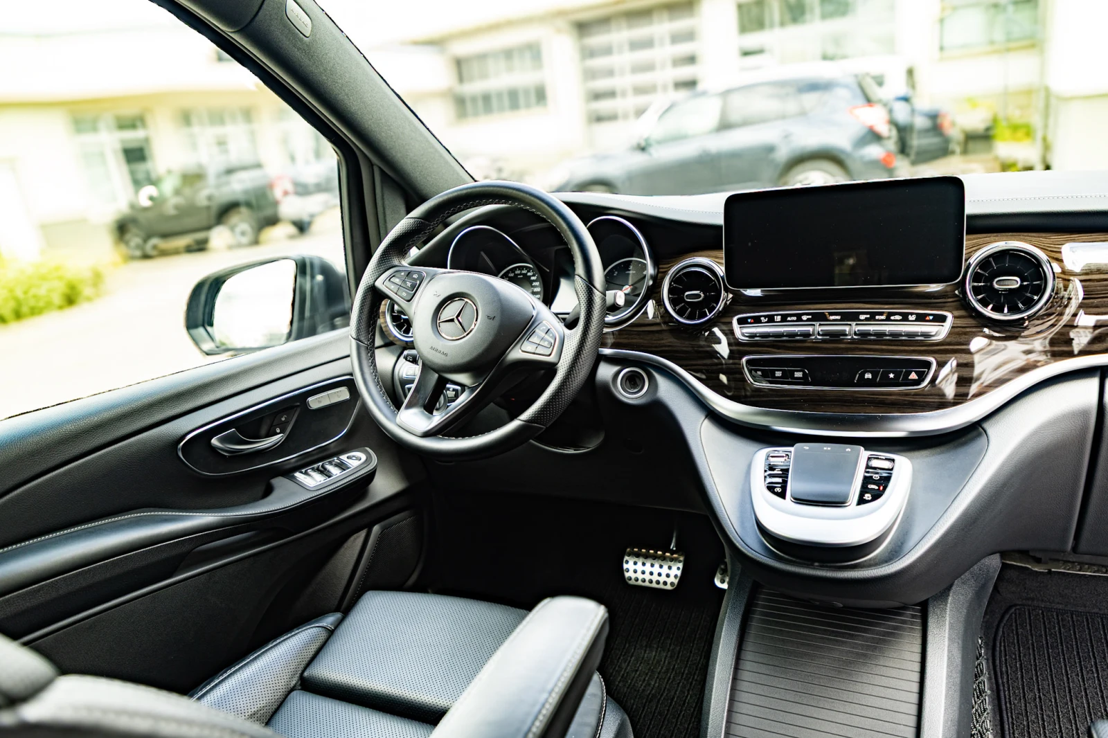 Mercedes-Benz V 300, снимка 7 - Автомобили и джипове - 54619300