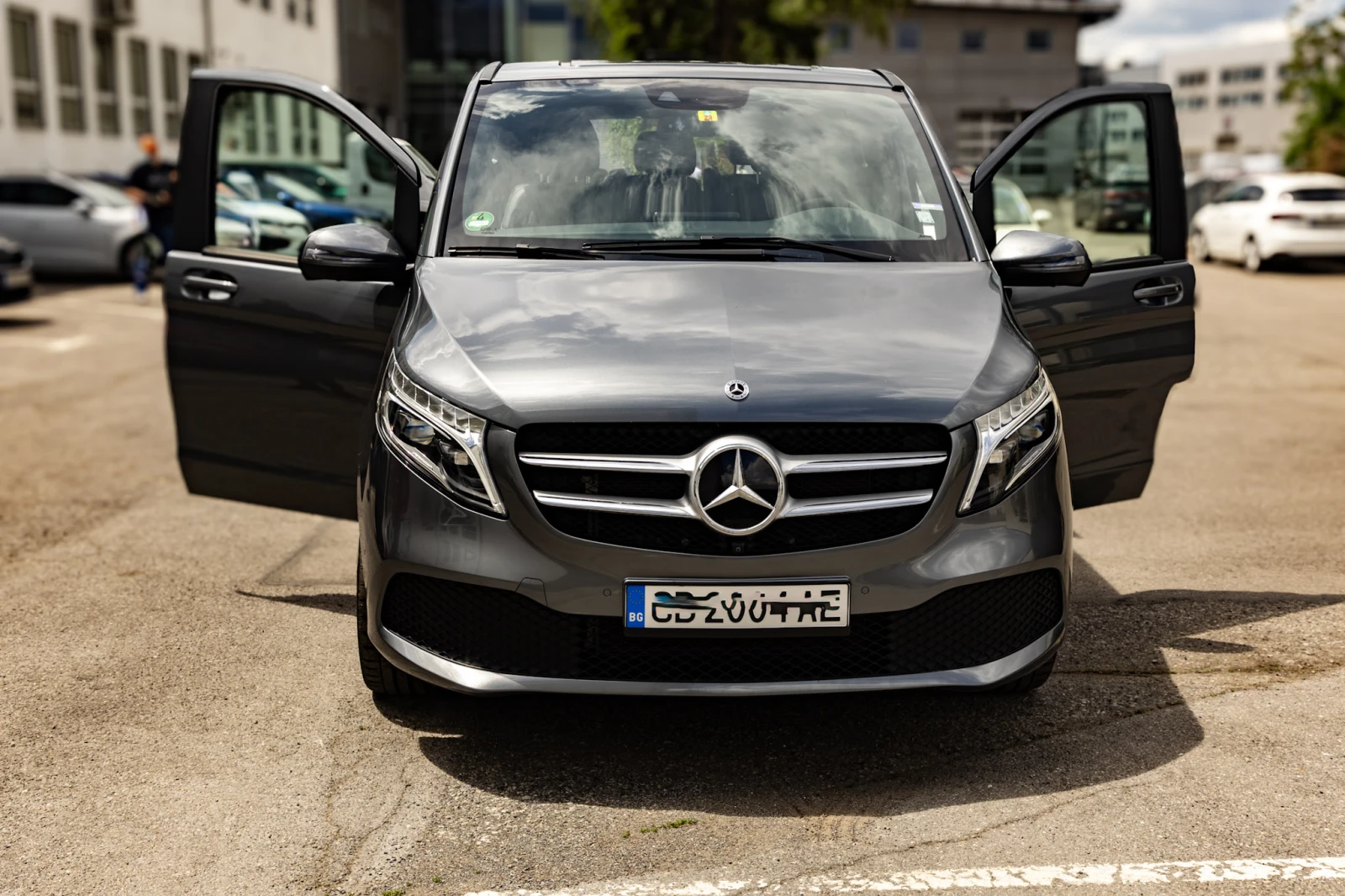 Mercedes-Benz V 300, снимка 2 - Автомобили и джипове - 54619300