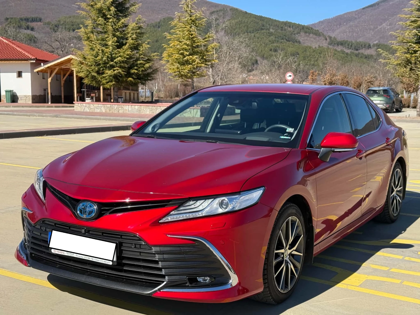 Toyota Camry Luxury